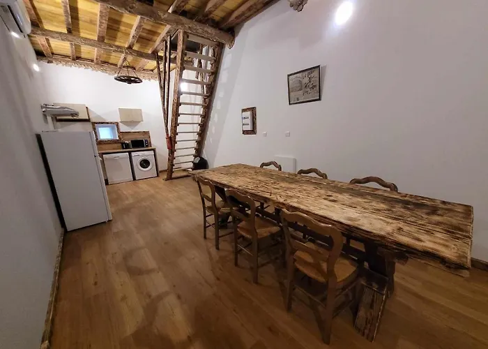 De La Ferme De La Comte *