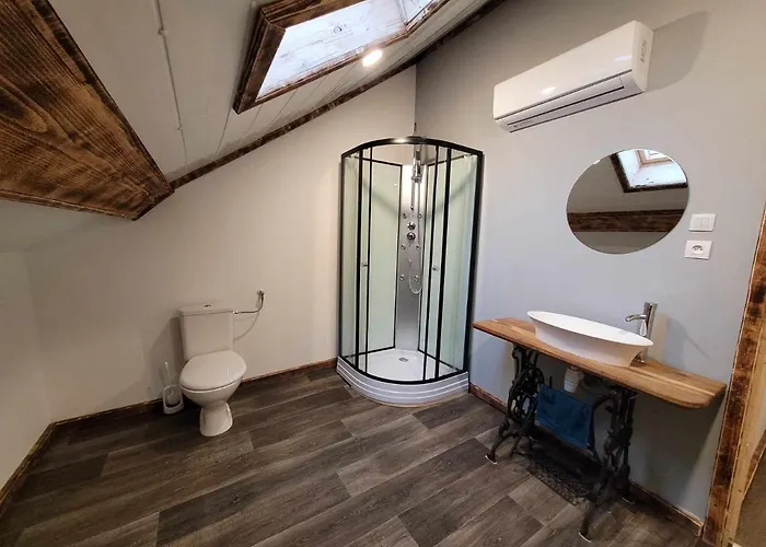 De La Ferme De La Comte