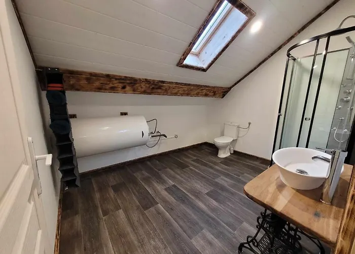 De La Ferme De La Comte *